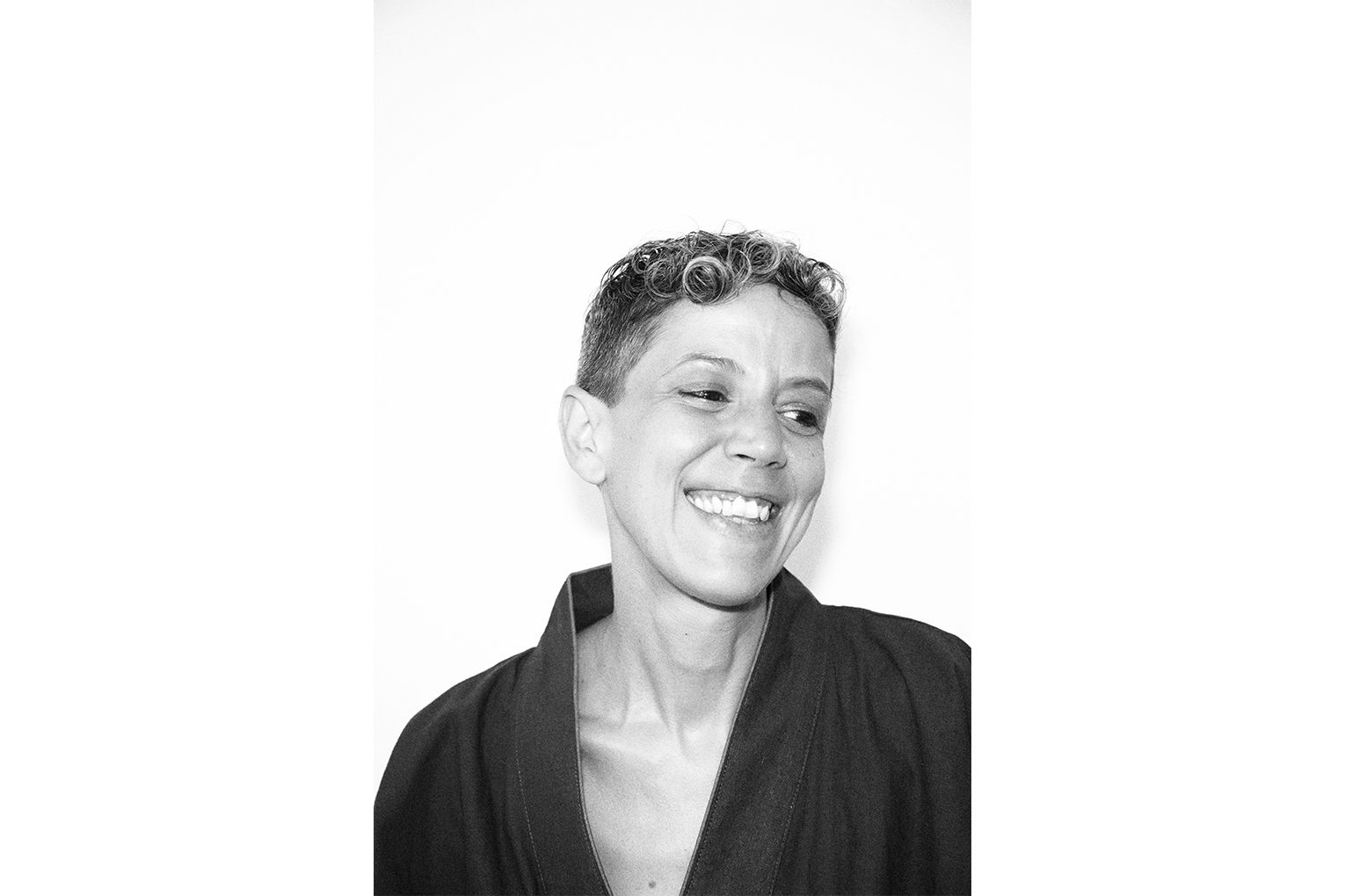 Madalba : 她是外科醫生，也是位用黑膠唱片帶給全世界律動的DJ