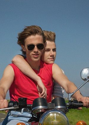 11109-10【府中15】紀錄片放映院《85年的夏天》